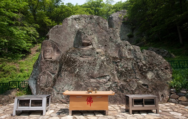 울산 어물동 마애약사여래삼존상 1