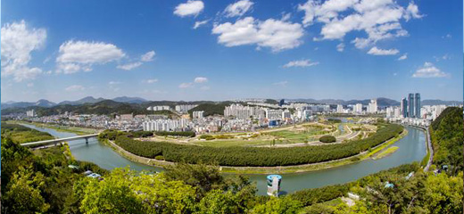 Taehwagang National Garden