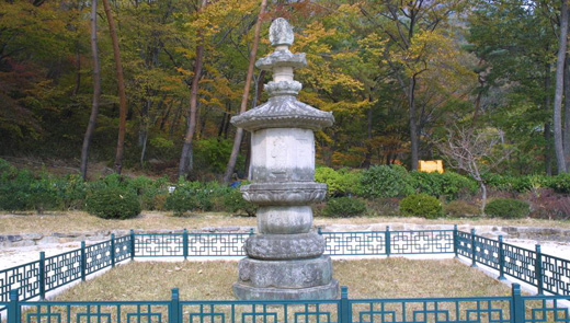 蔚州石南寺僧塔(宝物第369号)
