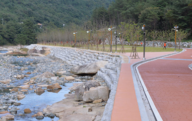神仏山郡立公園キャンプ場